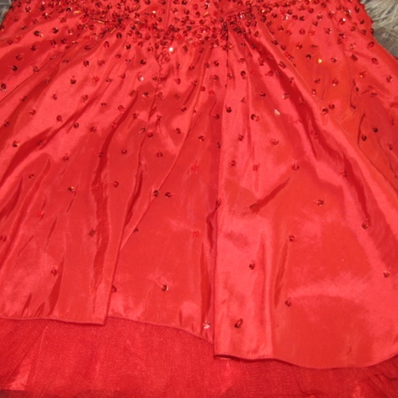 Red Homecoming/Pageant/Prom Dress - Picture 6 of 8